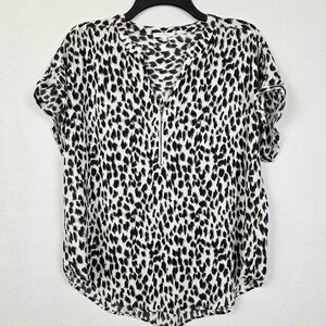 Maurices Leopard Print Zip Blouse Medium
